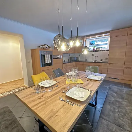 Fantastic Apartment With Terrace Untertauern Exterior photo